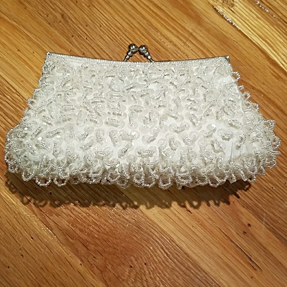 Cache White sequin bridal evening bag clutch